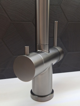 Смеситель для кухни с гибким изливом AltroBagno Flusso 050203 GM