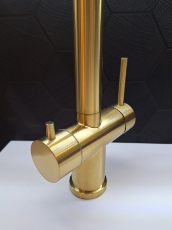 Смеситель для кухни с гибким изливом AltroBagno Flusso 050202 BG