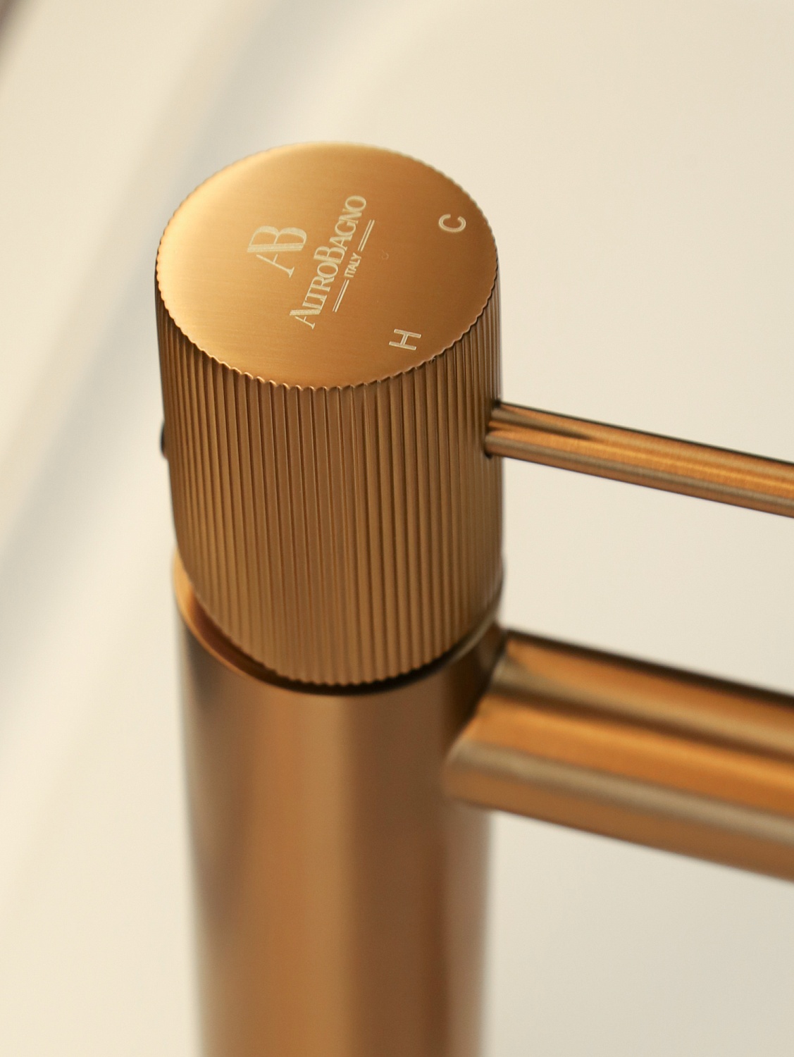 Смеситель для раковины AltroBagno Bilancia 0144 BC