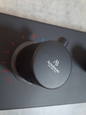 Душевая система с термостатом AltroBagno Metropoli 040401 NeOp