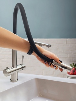 Смеситель для кухни с гибким изливом AltroBagno Flusso 050201 Ni